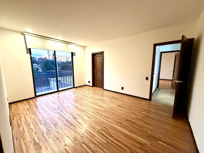 Casa Nueva En Renta, Lomas De La Herradura. Amplia, Luminosa, Jardín Y Terrazas