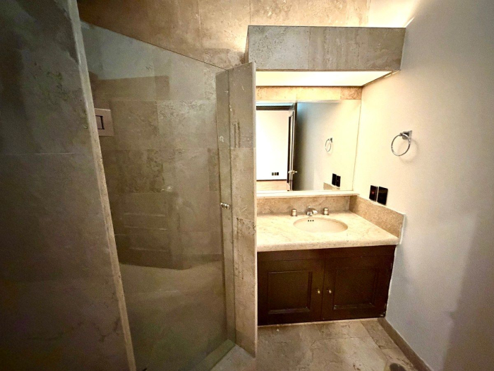 Casa Nueva En Renta, Lomas De La Herradura. Amplia, Luminosa, Jardín Y Terrazas