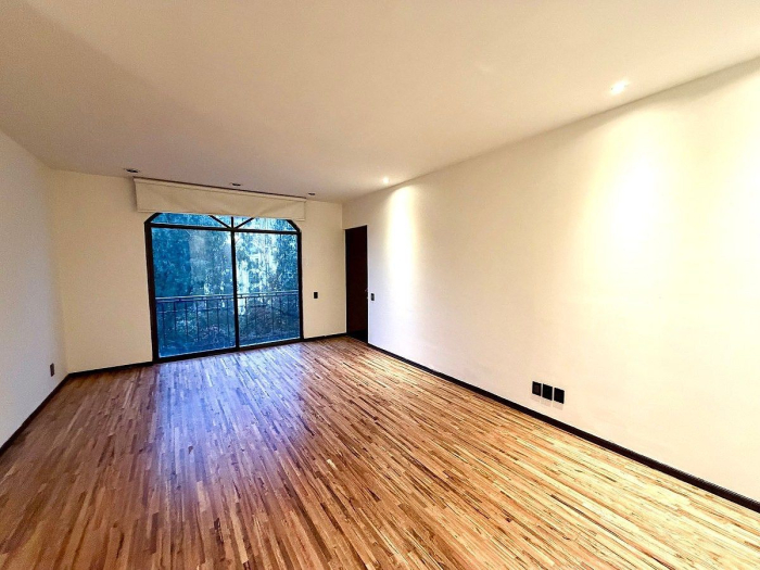 casa en renta para estrenar. lomas de la herradura: luminosa, amplia, jardín