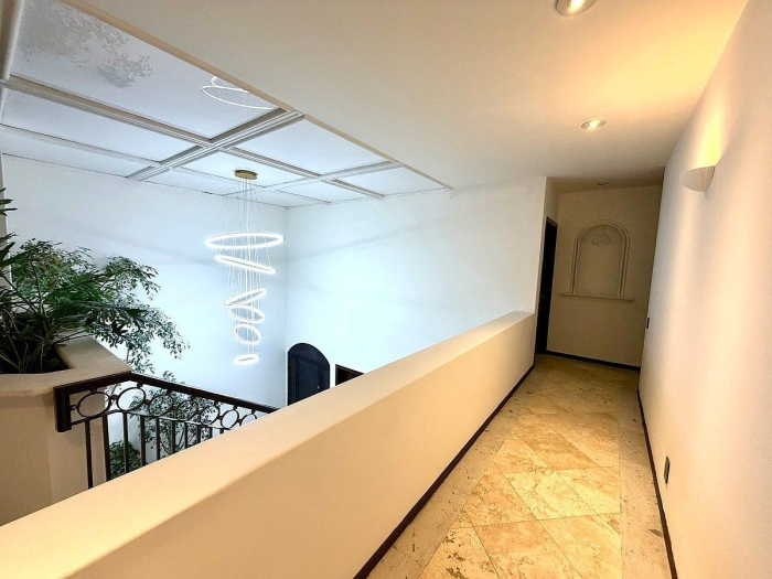 casa en renta para estrenar. lomas de la herradura: luminosa, amplia, jardín