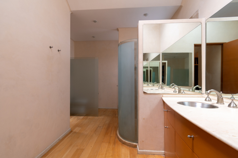 casa en venta en ahuehuete, bosques de las lomas | espacios amplios, luz natural y privacidad