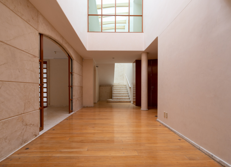 casa en venta en ahuehuete, bosques de las lomas | espacios amplios, luz natural y privacidad