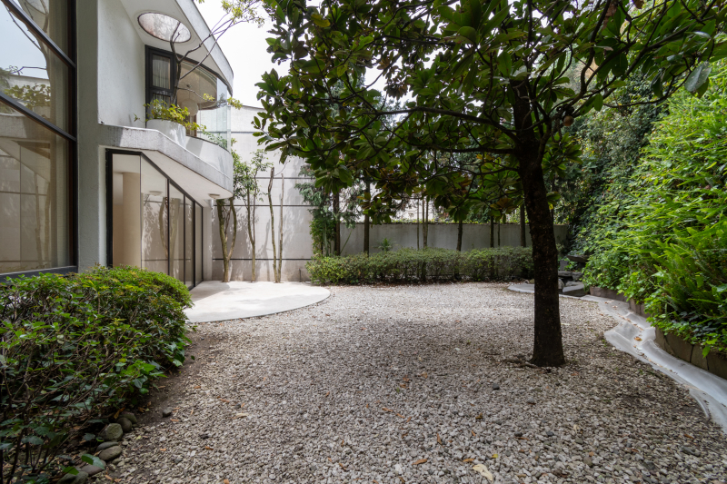 casa en venta en ahuehuete, bosques de las lomas | espacios amplios, luz natural y privacidad