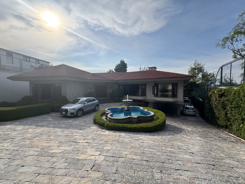 casa en venta - en un nivel con jardín espectacular- bosque de sauces - bosques de las lomas 