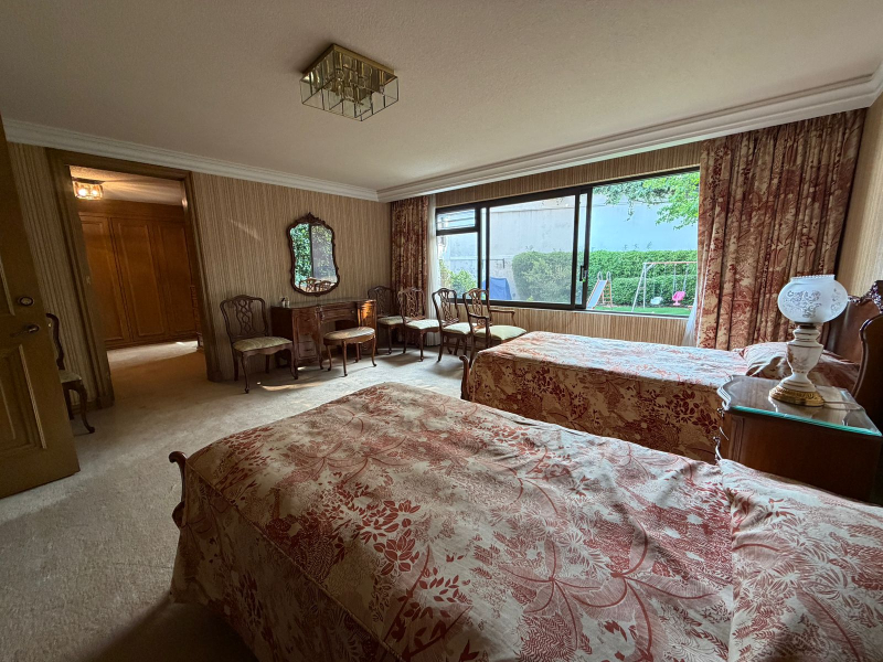 CASA EN VENTA - EN UN NIVEL CON JARDÍN ESPECTACULAR- BOSQUE DE SAUCES - BOSQUES DE LAS LOMAS 