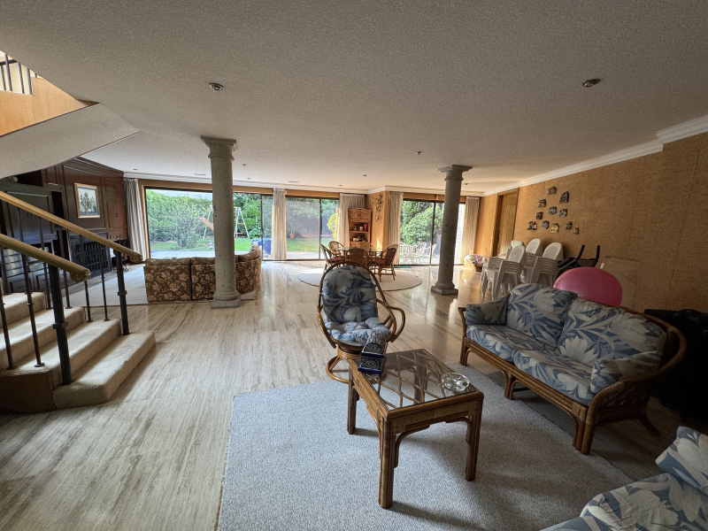 CASA EN VENTA - EN UN NIVEL CON JARDÍN ESPECTACULAR- BOSQUE DE SAUCES - BOSQUES DE LAS LOMAS 