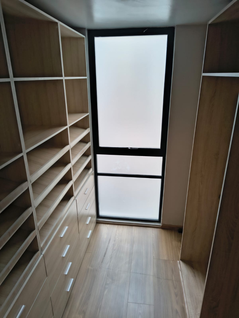 PH En Venta En La Del Valle 