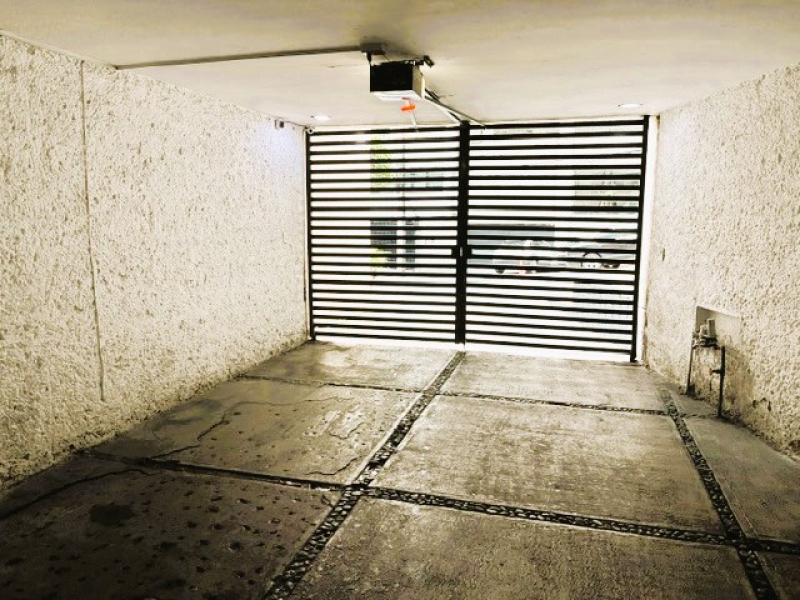 Departamento Venta En Lomas De Chapultepec Con Terraza  