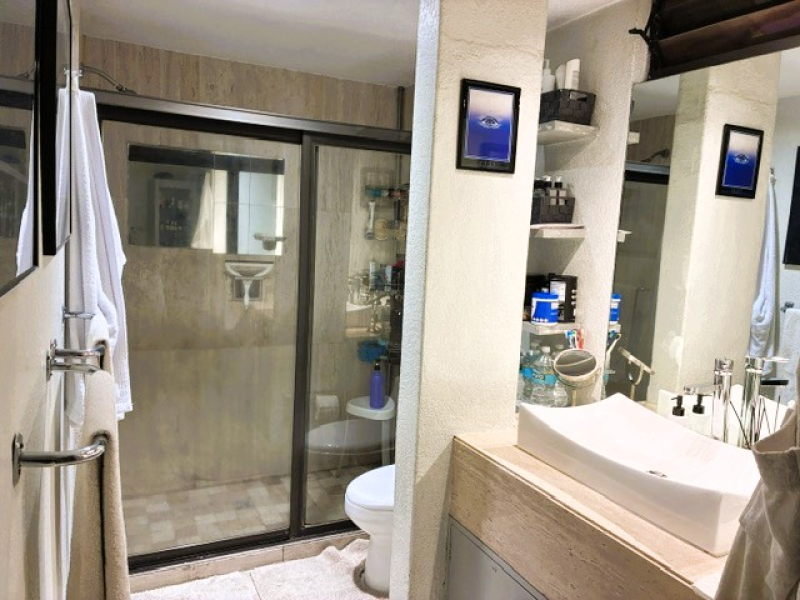 Departamento Venta En Lomas De Chapultepec Con Terraza  