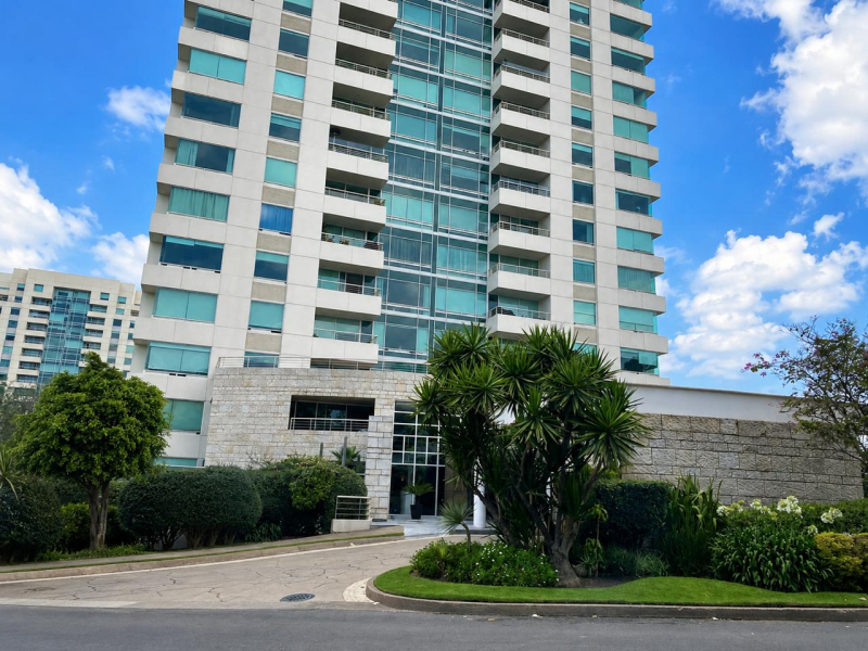 LOMAS COUNTRY CLUB Depto En Venta. 