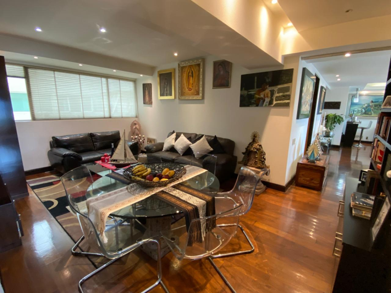 Departamento  En Venta  Lomas Country Club