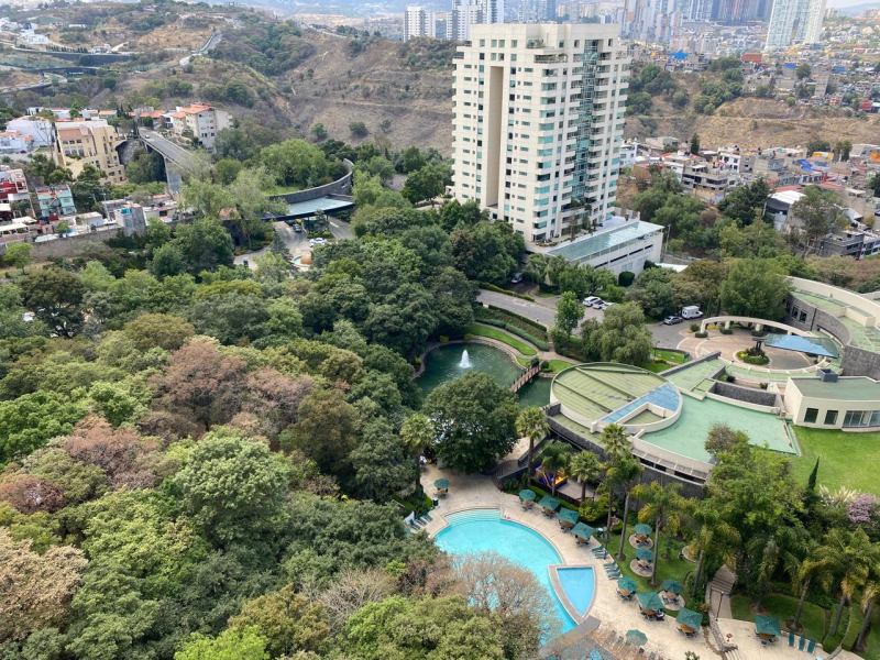 Departamento  en Venta  Lomas Country Club