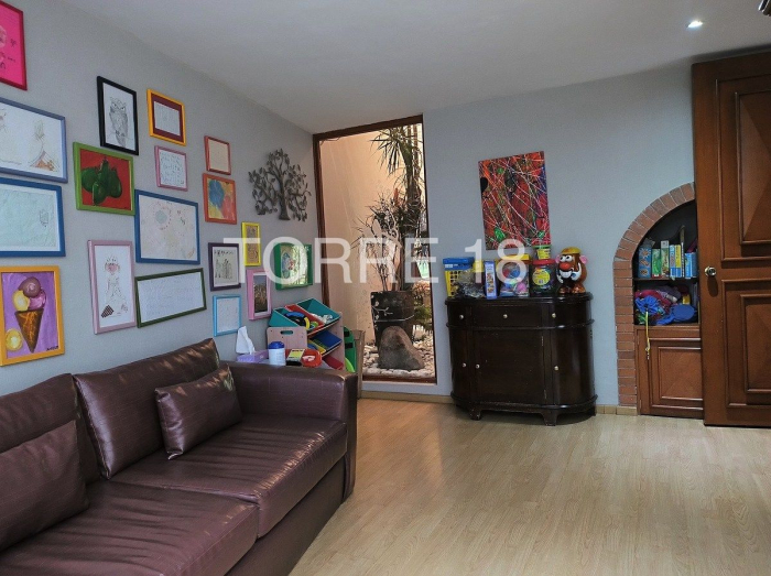 casa en venta, tecamachalco, en muy buenas condiciones generales