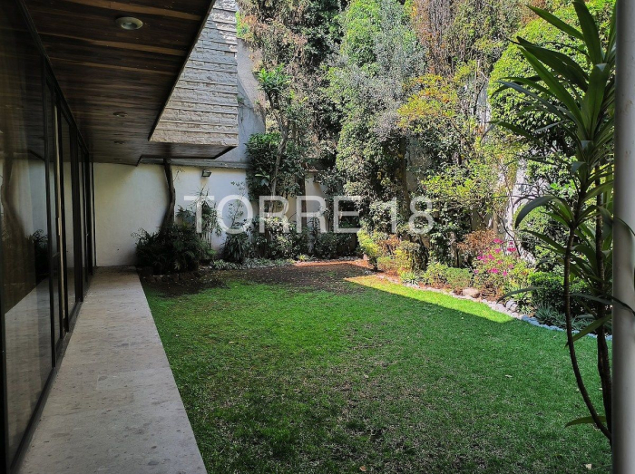 casa en venta, tecamachalco, en muy buenas condiciones generales