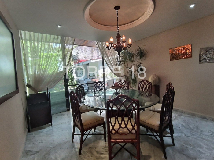 casa en venta, tecamachalco, en muy buenas condiciones generales