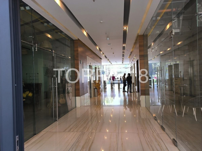 oficina totalmente acondicionada y equipada en venta frente a patio santa fe