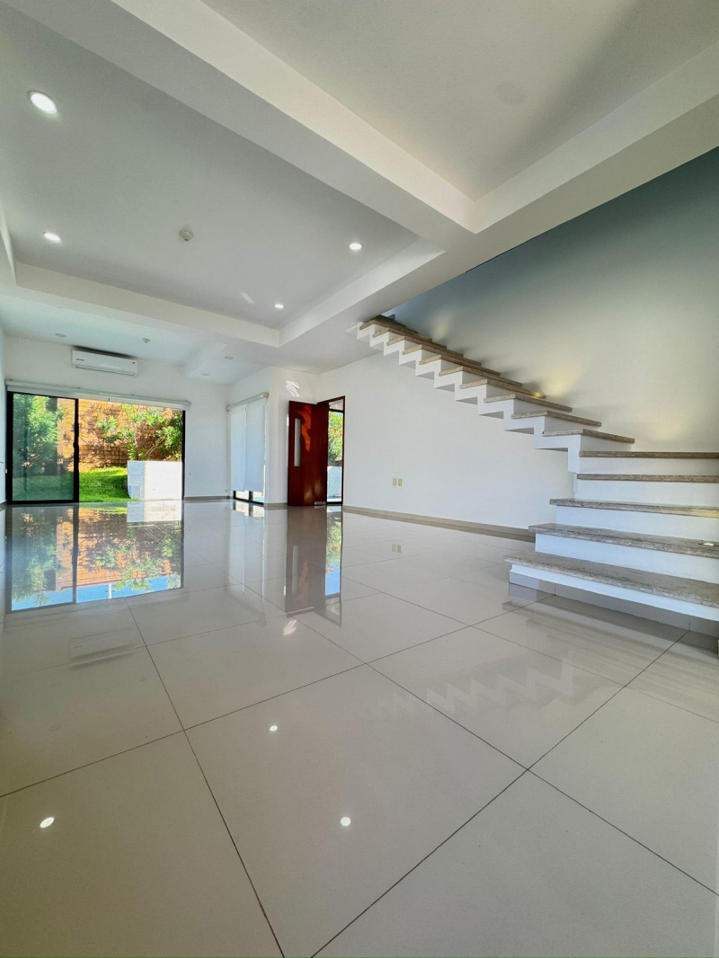 casa en venta en laguna de corniz 