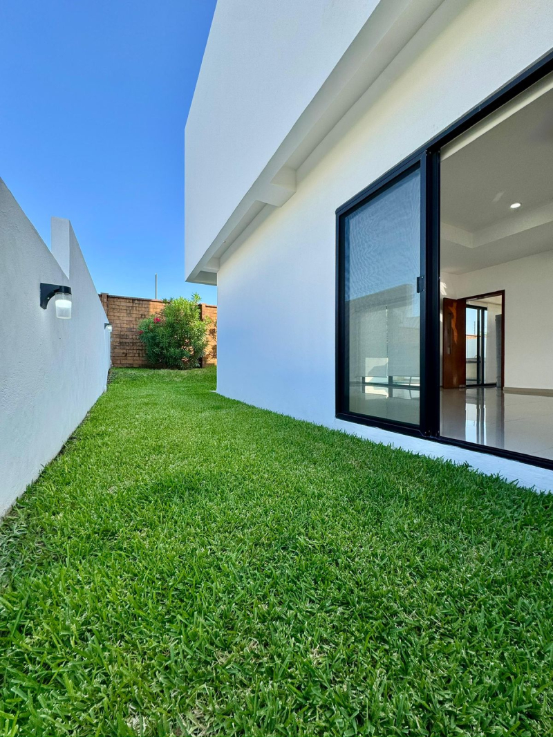 casa en venta en laguna de corniz 