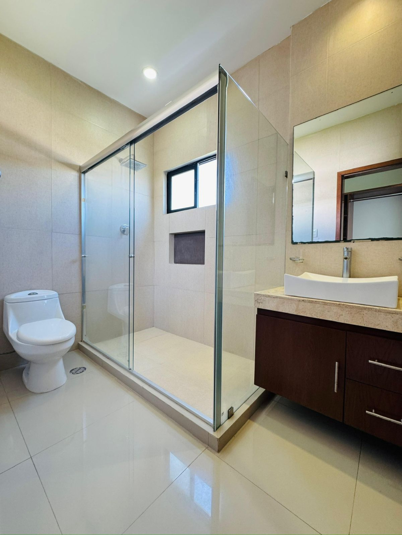 casa en venta en laguna de corniz 