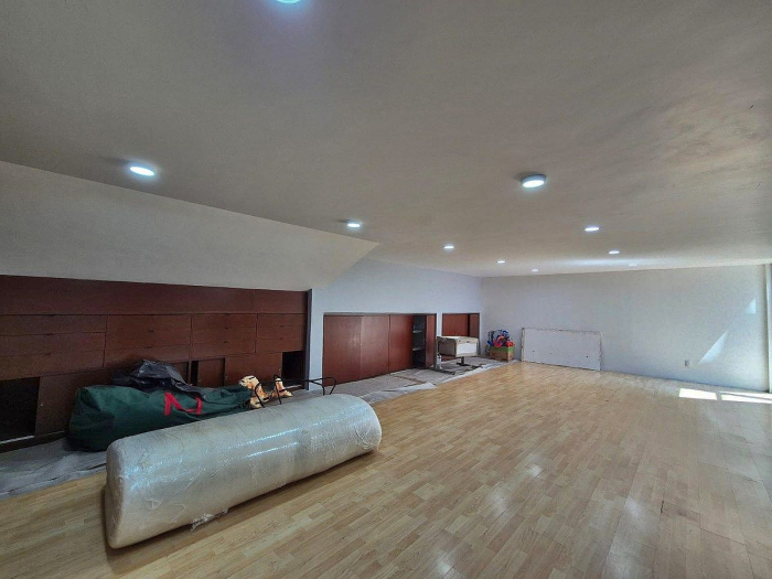 Casa Con Uso De Suelo Para Oficinas O Embajada En Renta En Virreyes