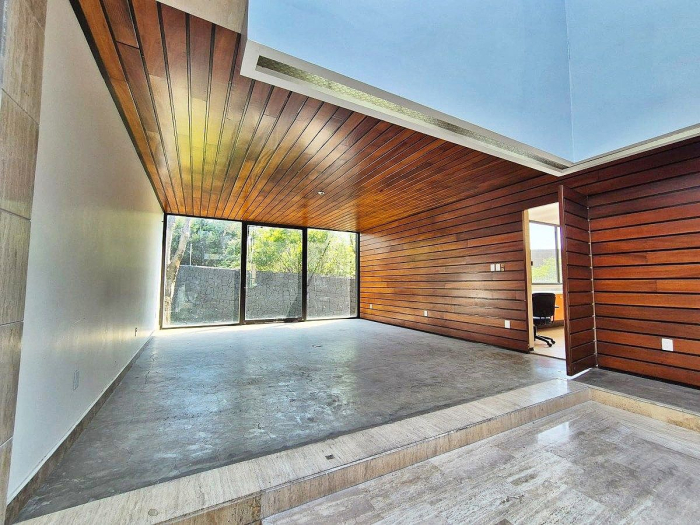 Casa Con Uso De Suelo Para Oficinas O Embajada En Renta En Virreyes