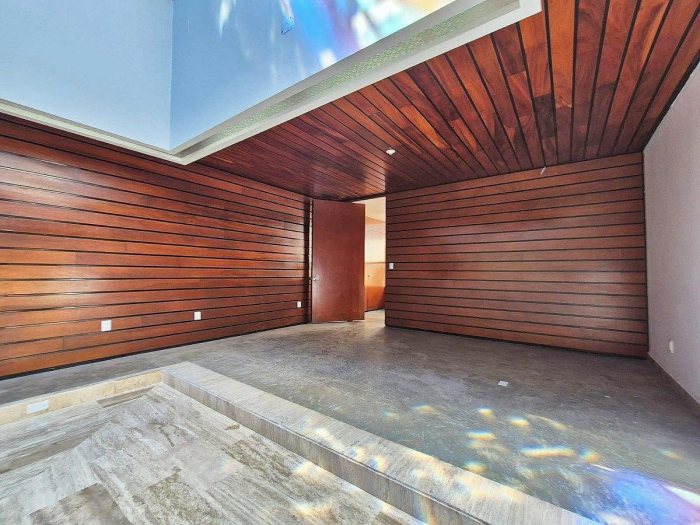 Casa Con Uso De Suelo Para Oficinas O Embajada En Renta En Virreyes