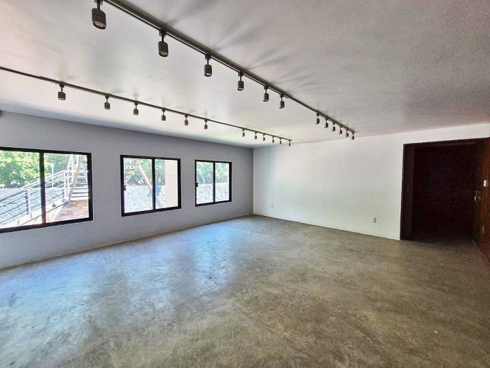 Casa Con Uso De Suelo Para Oficinas O Embajada En Renta En Virreyes