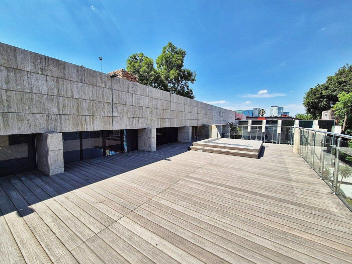 Casa Con Uso De Suelo Para Oficinas O Embajada En Renta En Virreyes
