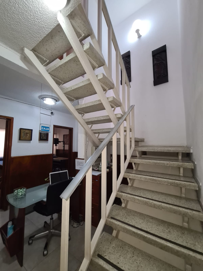 se vende casa con uso de suelo comercial colonia agricultura tacuba miguel hidalgo.