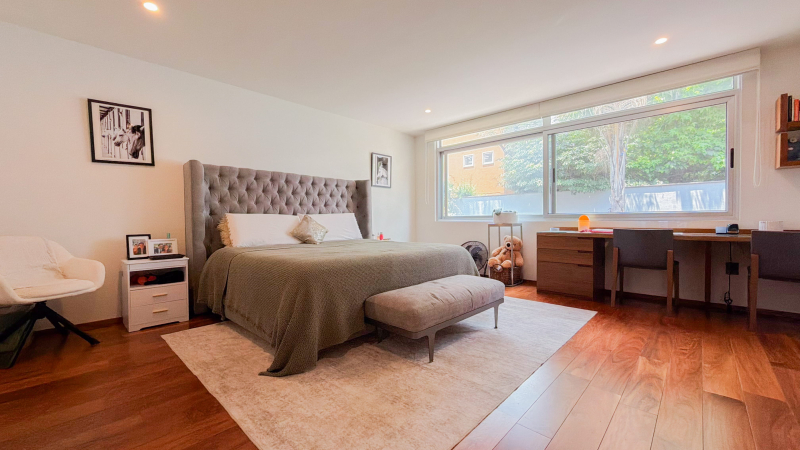 casa en venta en san ángel – residencia de lujo con terrazas y patio central