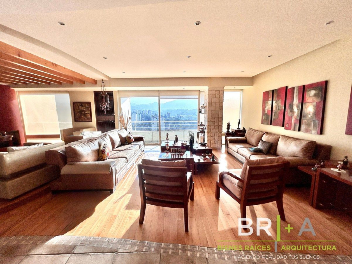 Venta De Departamento Penthouse En Lomas Country