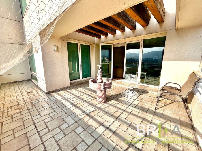 Venta De Departamento Penthouse En Lomas Country