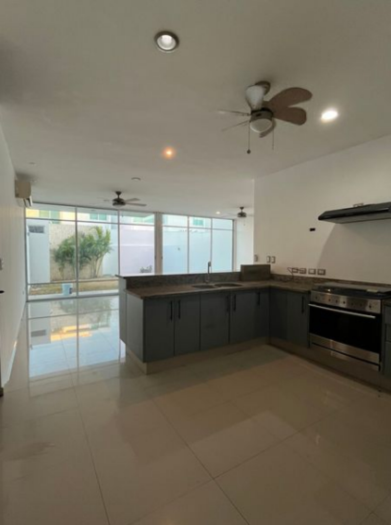 Casa En Venta En Altabrisa