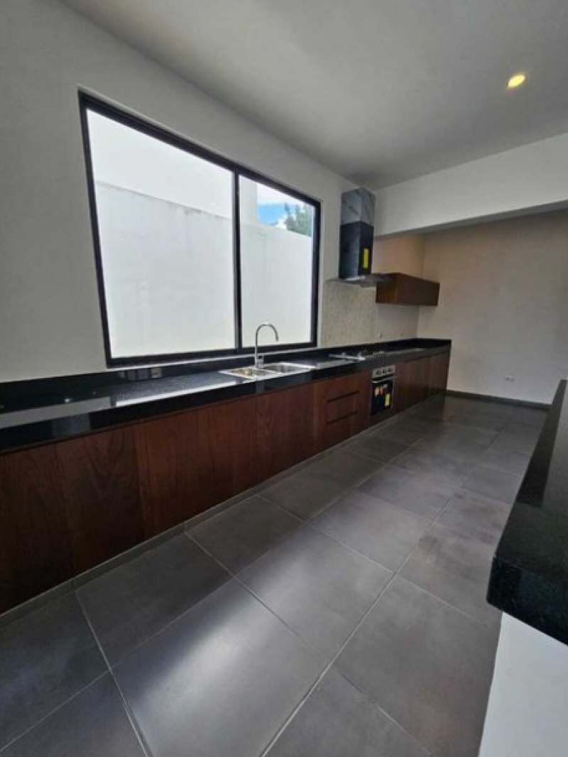 Casa En Renta En Yucatán Country Club
