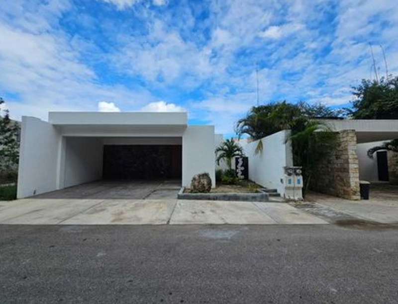 Casa En Renta En Yucatán Country Club