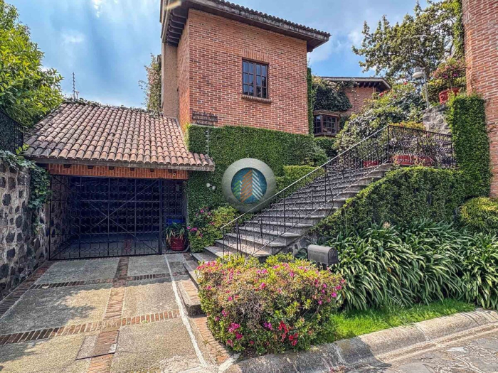 Venta Casa Monte de las Cruces, Acopilco, junto Hípico