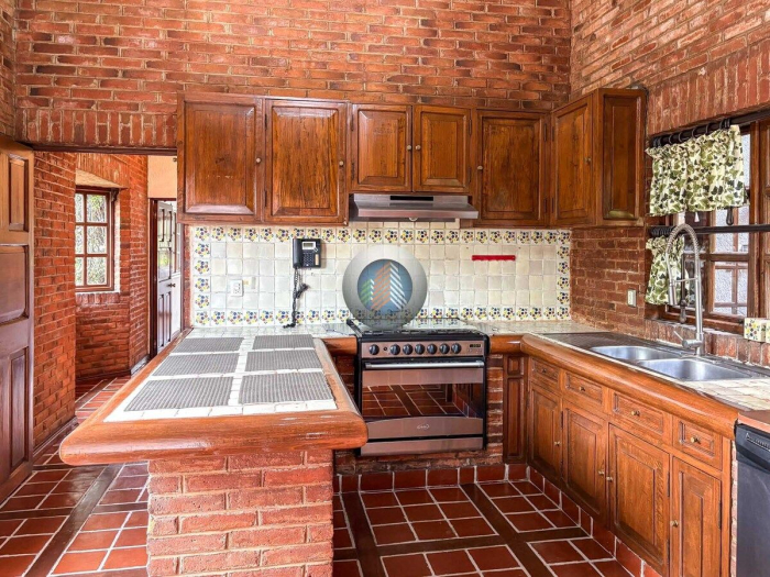 Venta Casa Monte de las Cruces, Acopilco, junto Hípico