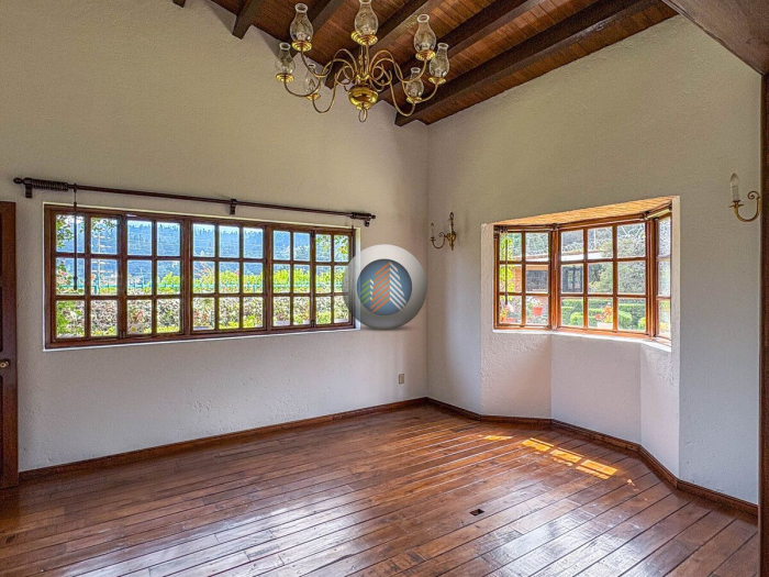 Venta Casa Monte de las Cruces, Acopilco, junto Hípico