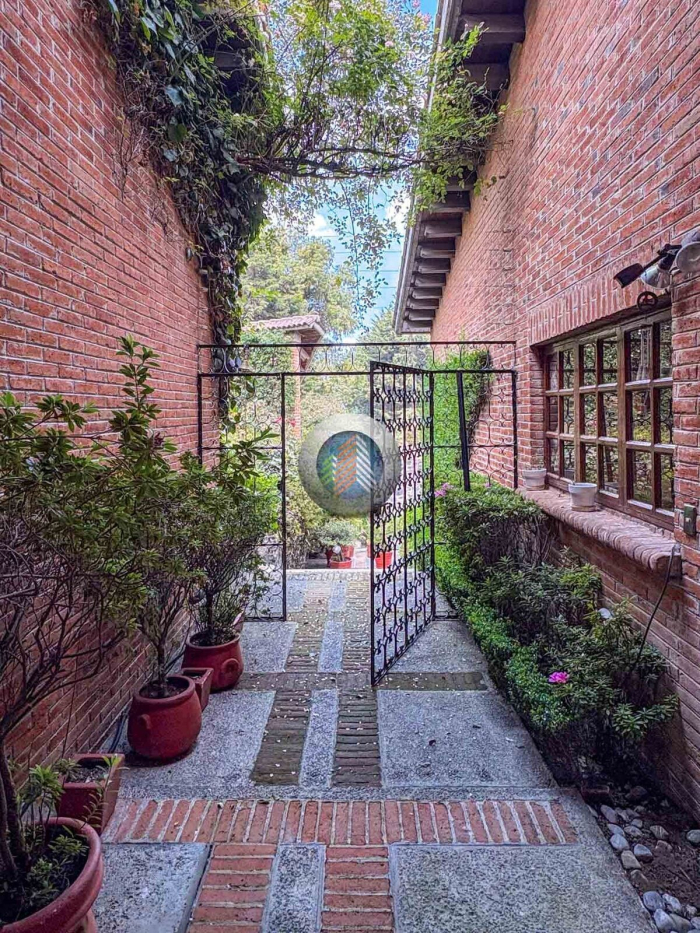 Venta Casa Monte de las Cruces, Acopilco, junto Hípico