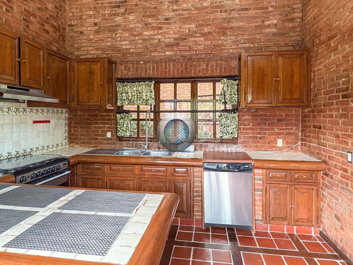 Venta Casa Monte de las Cruces, Acopilco, junto Hípico