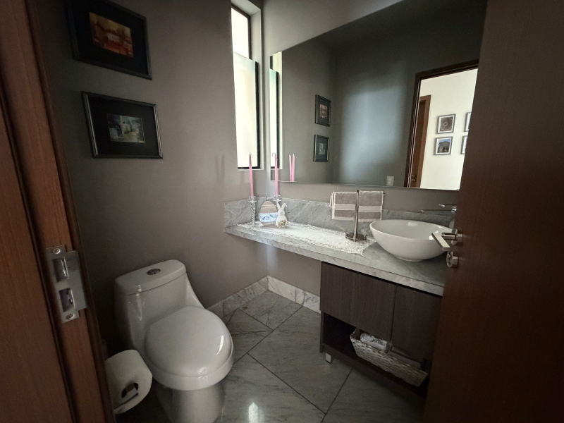 DEPARTAMENTO EN VENTA - CON ESPECTACULAR TERRAZA - P�?RGOLAS - BOSQUE REAL 