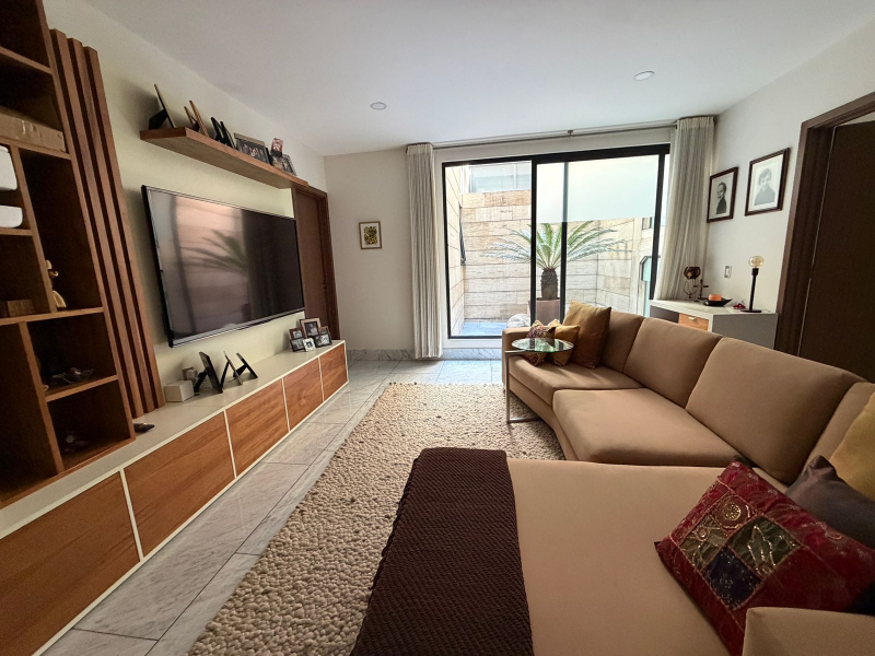DEPARTAMENTO EN VENTA - CON ESPECTACULAR TERRAZA - P�?RGOLAS - BOSQUE REAL 