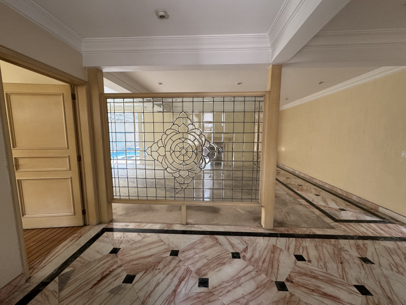 CASA EN VENTA CON ALBERCA PARA ACTUALIZAR OPORTUNIDAD - SIERRA GUADARRAMA- LOMAS 