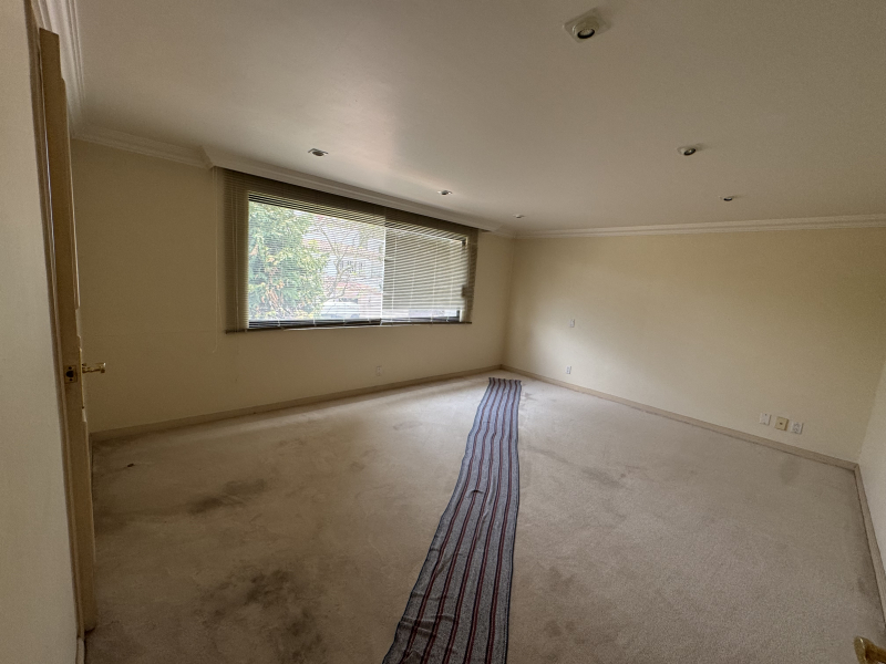 CASA EN VENTA CON ALBERCA PARA ACTUALIZAR OPORTUNIDAD - SIERRA GUADARRAMA- LOMAS 
