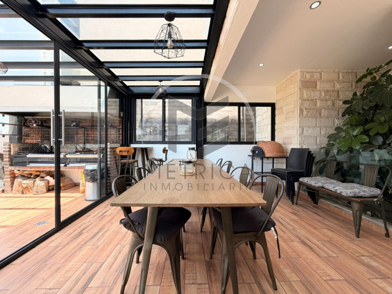 Casa en venta en cerrada dentro de Bosque Real: