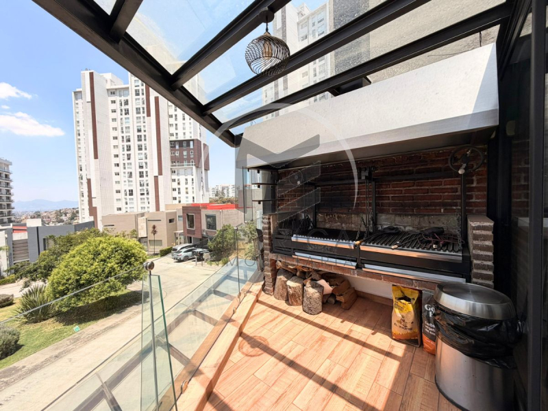 Casa en venta en cerrada dentro de Bosque Real: