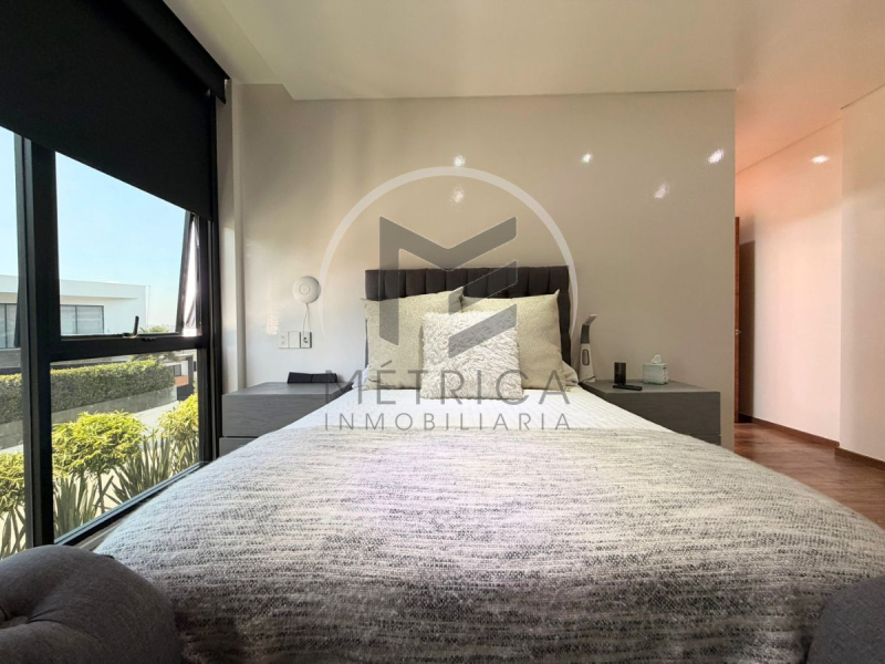 Casa en venta en cerrada dentro de Bosque Real: