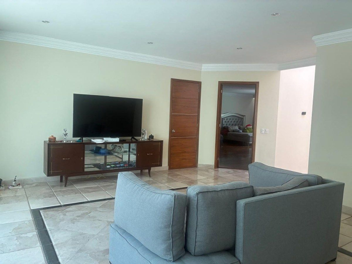 CASA EN VENTA EN BOSQUES DE LAS LOMAS