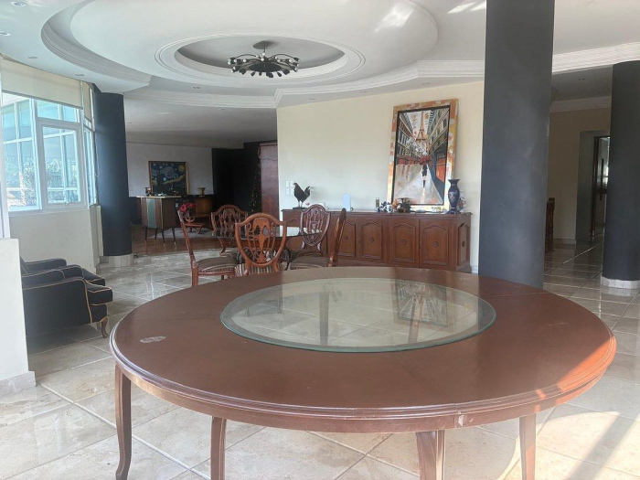 CASA EN VENTA EN BOSQUES DE LAS LOMAS