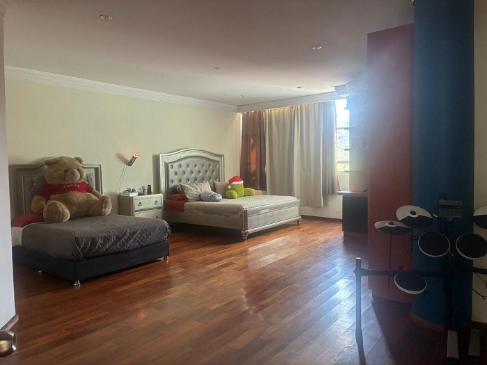 CASA EN VENTA EN BOSQUES DE LAS LOMAS